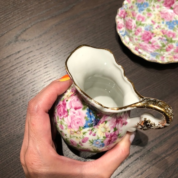 Royal Chintz vintage micro mini pitcher w/saucer - Picture 5 of 12